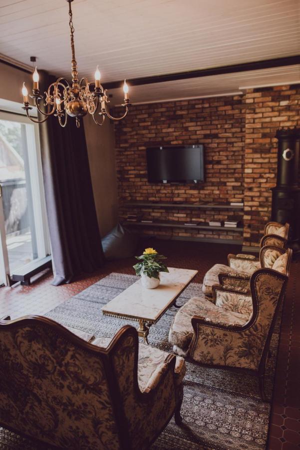 Saha Kluba Apartamenti คูลดีกา ภายนอก รูปภาพ
