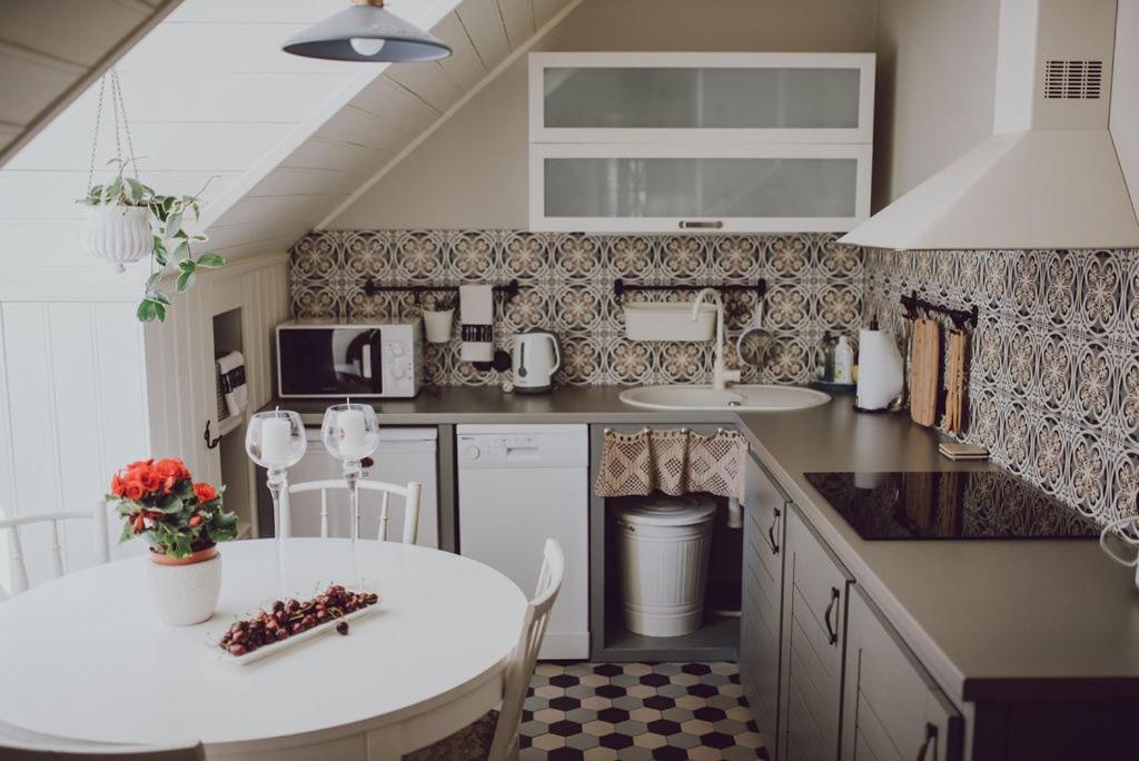 Saha Kluba Apartamenti คูลดีกา ภายนอก รูปภาพ