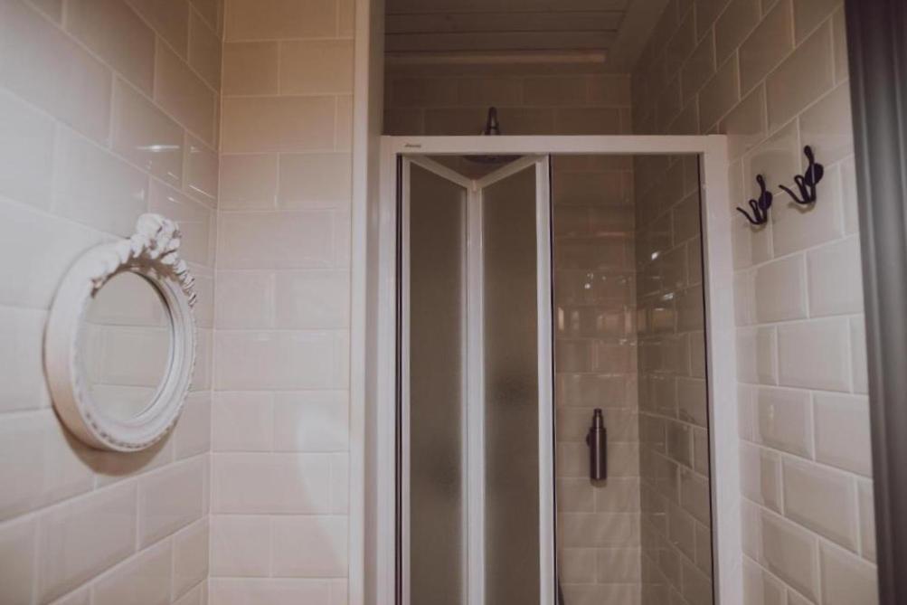 Saha Kluba Apartamenti คูลดีกา ภายนอก รูปภาพ